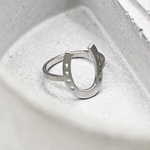 Silver Horseshoe Ring
